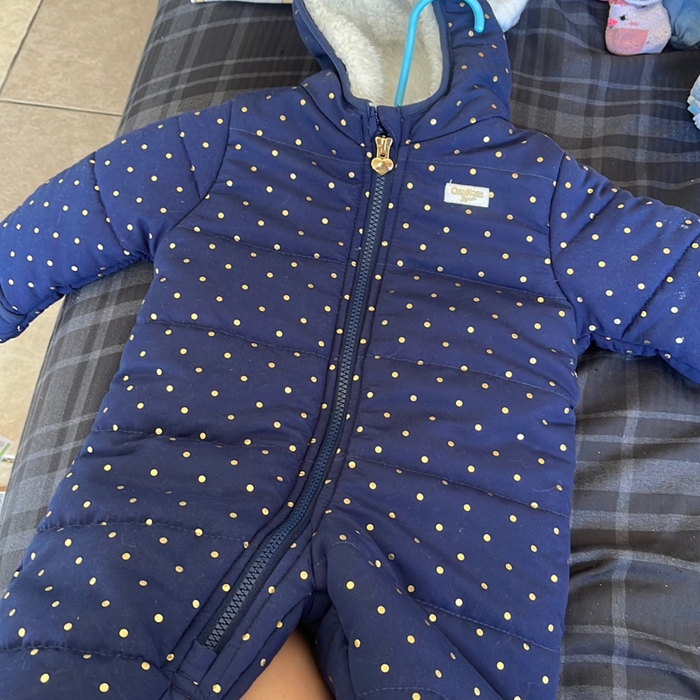 Never worn winter girl suit